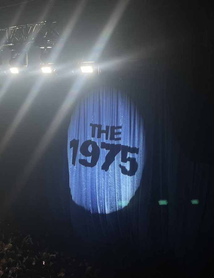 The+1975s+blue+curtains+presented+before+the+show.