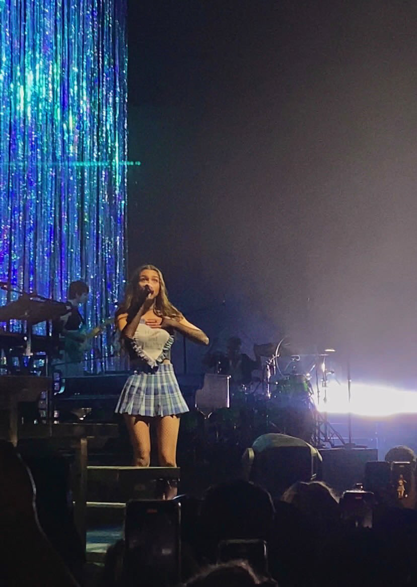 Olivia Rodrigo preforming in Las Vegas during her ¨Sour¨ tour. 